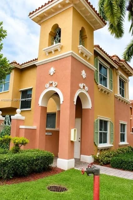10666 SW 7th St # 2106, Pembroke Pines, FL 33025