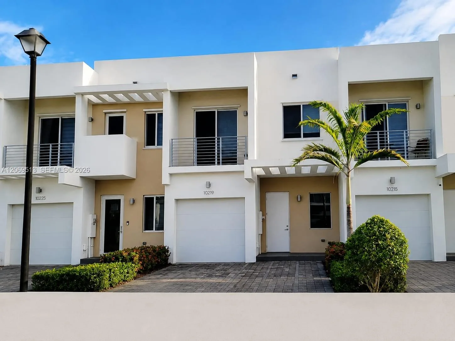 10219 NW 72nd Ter, Doral FL 33178