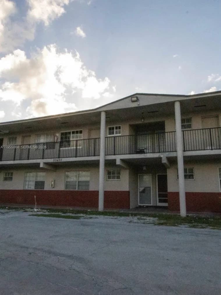 20490 NW 7th Ave # 15, Miami Gardens, FL 33169