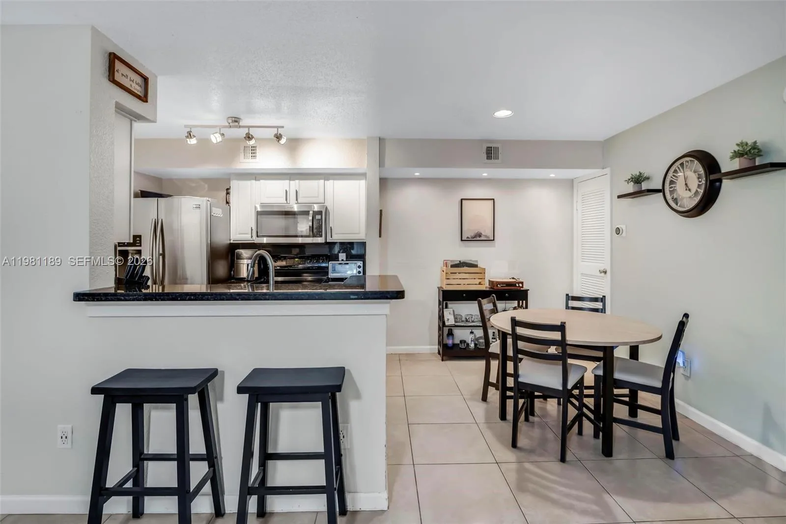 875 Riverside Dr # 712, Coral Springs FL 33071
