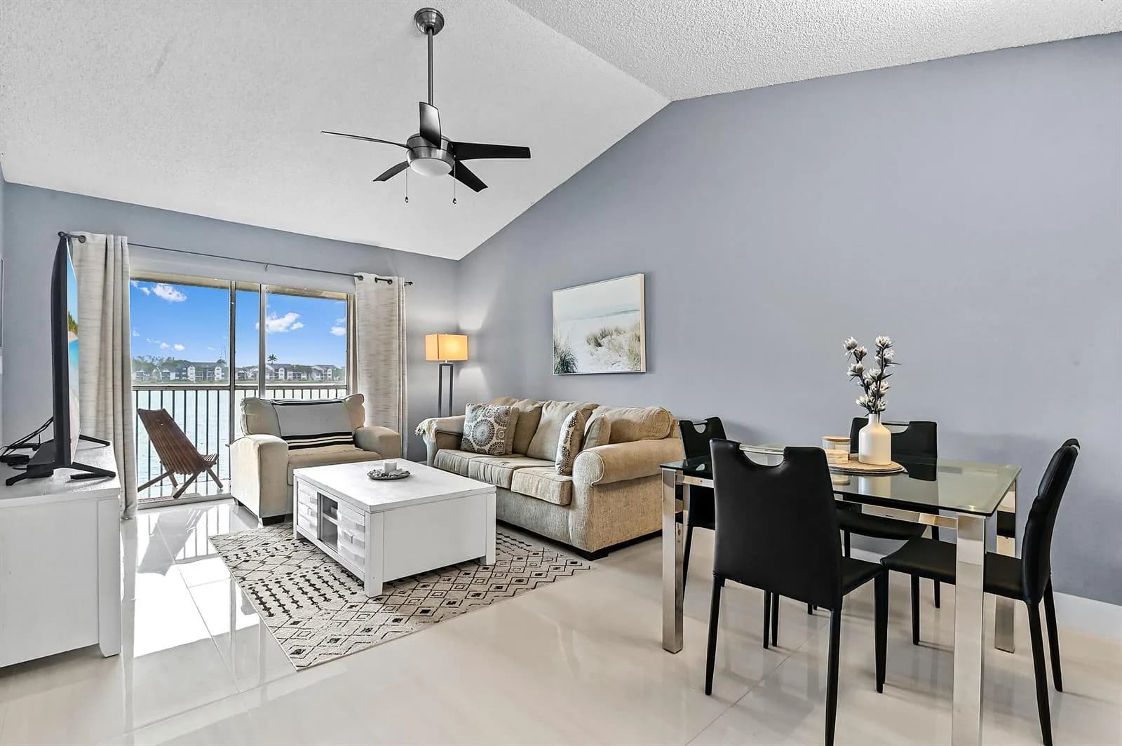 5530 Lakeside Drive # 203, Margate FL 33063