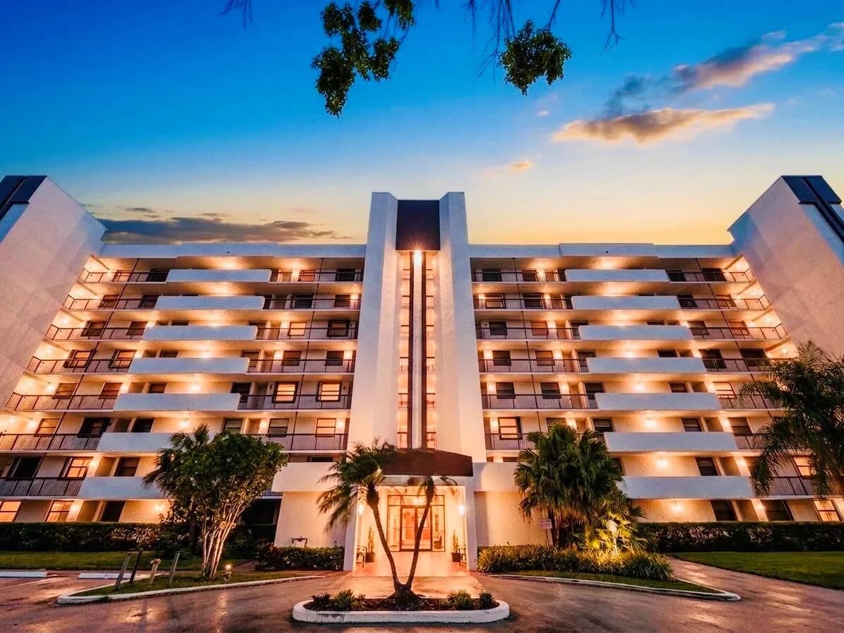 1266 S Military Trail # 561, Deerfield Beach FL 33442