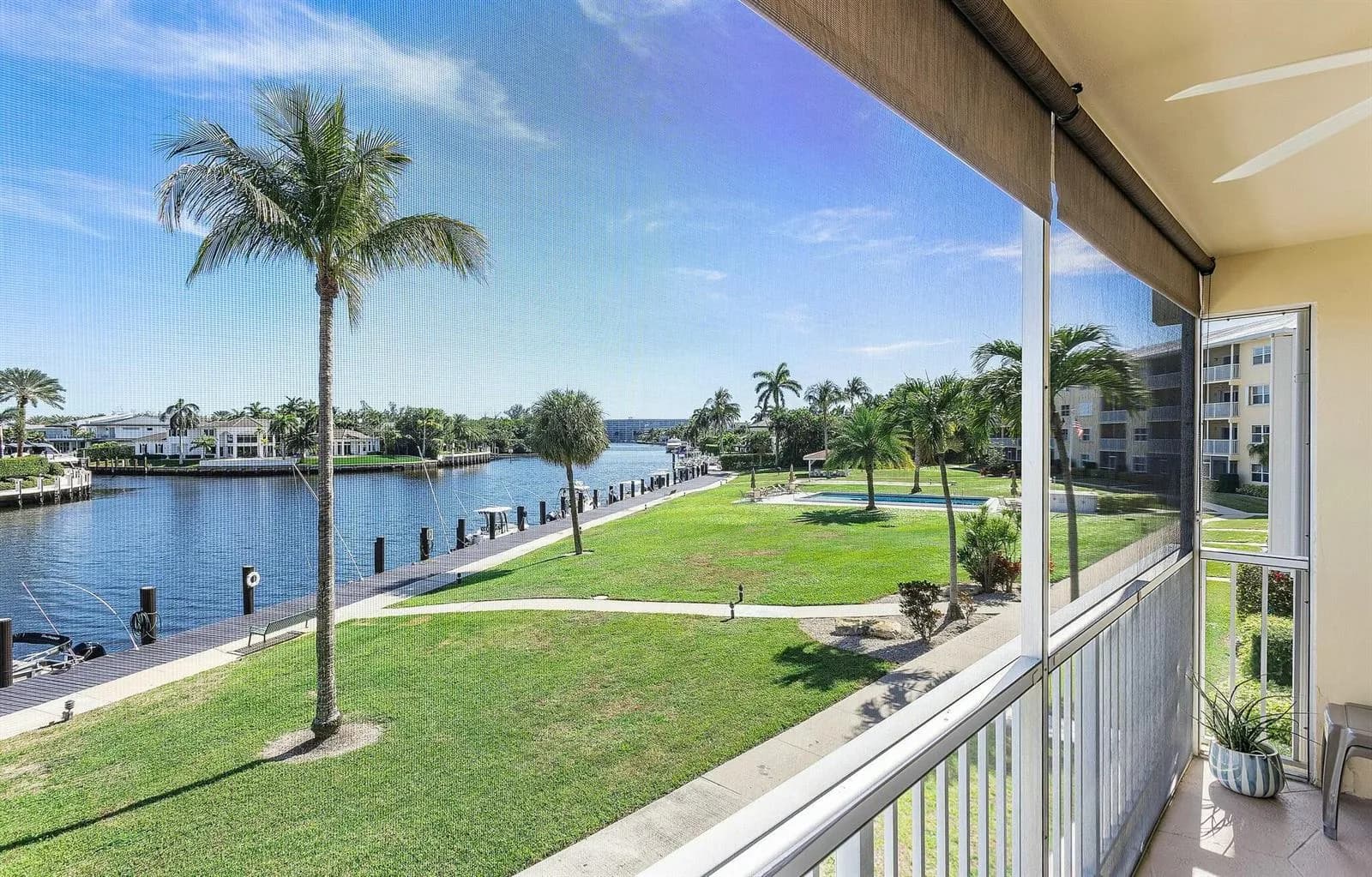 330 N Federal Highway, Deerfield Beach FL 33441