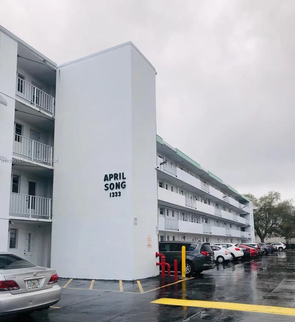 1333 E Hallandale Beach Blvd # 223, Hallandale Beach FL 33009