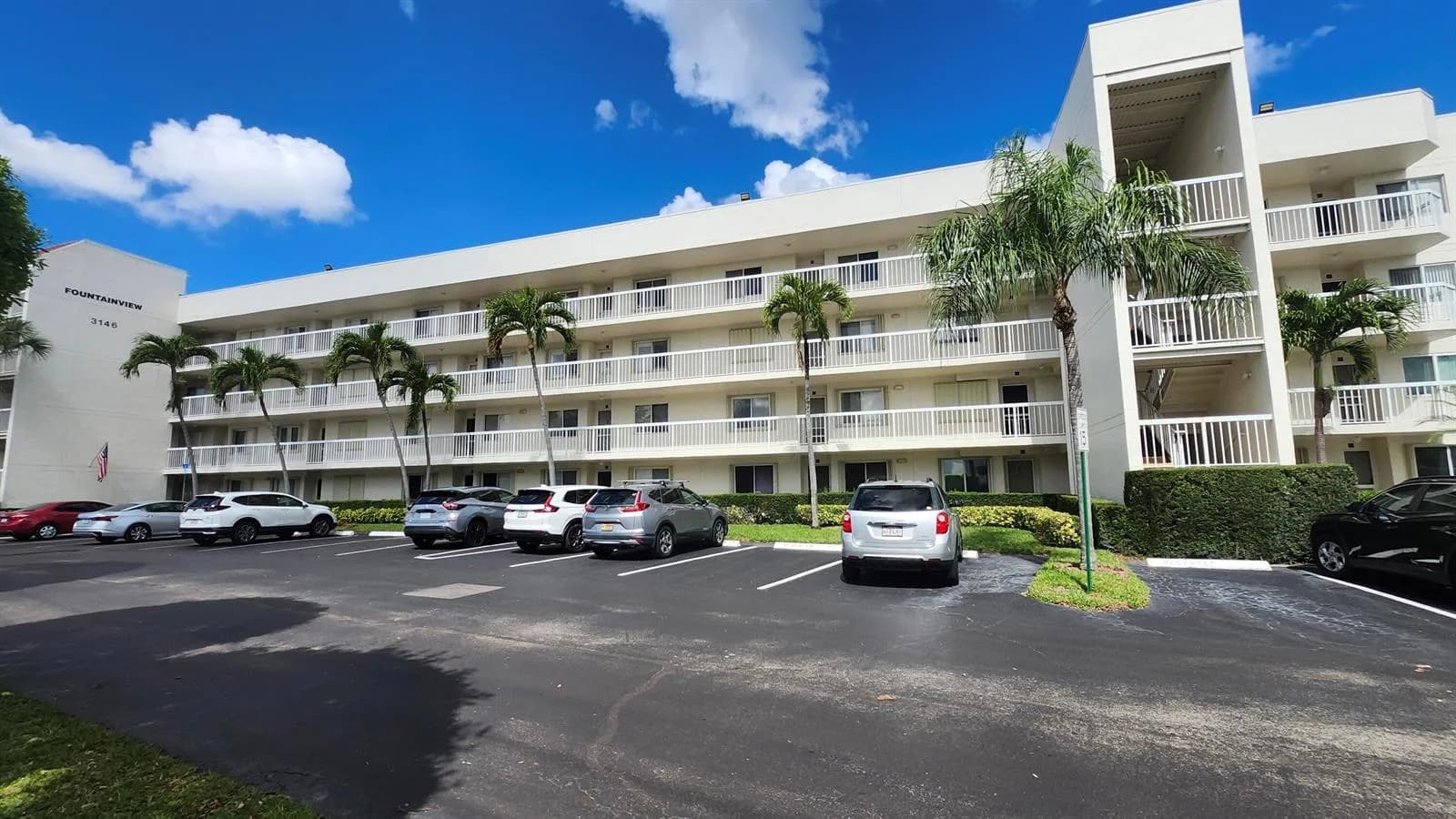3146 Via Poinciana # 414, Lake Worth FL 33467