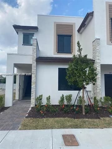 593 NE 208th Ter, Miami, FL 33179