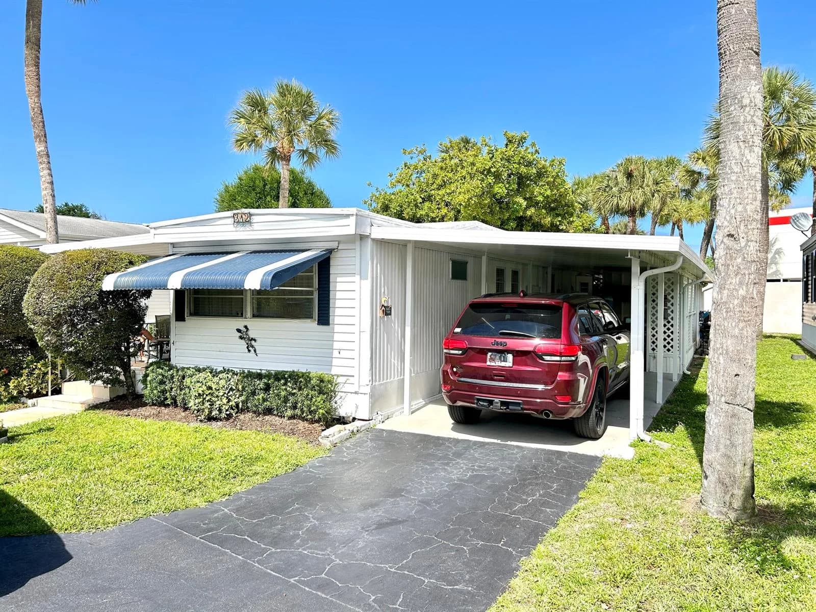 312 Hibiscus Drive, Deerfield Beach FL 33442