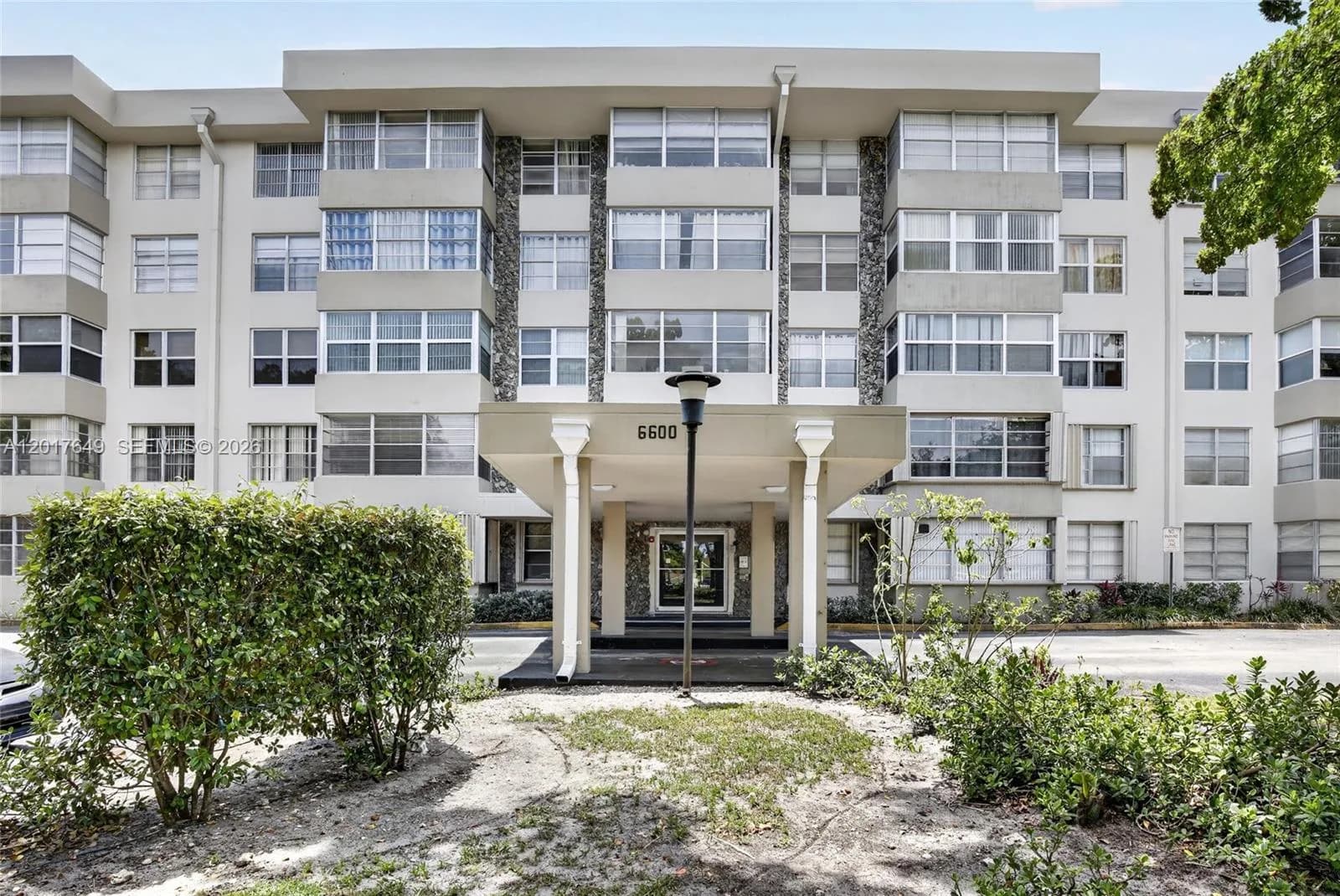 6600 Cypress Rd # 504, Plantation FL 33317