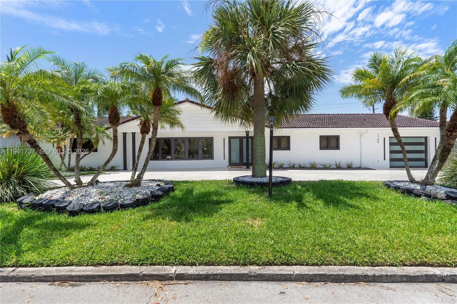 1144 Adams St, Hollywood FL 33019