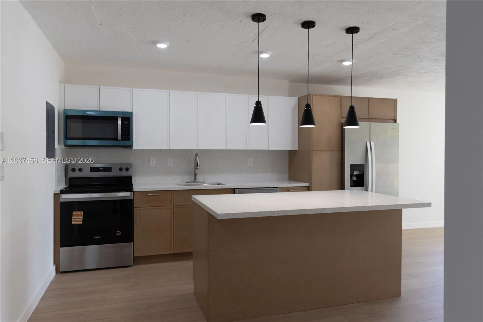 7300 NW 17th St # 112, Plantation FL 33313