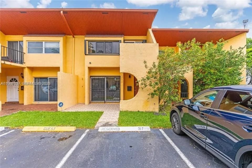 13705 SW 84th St # F, Miami, FL 33183