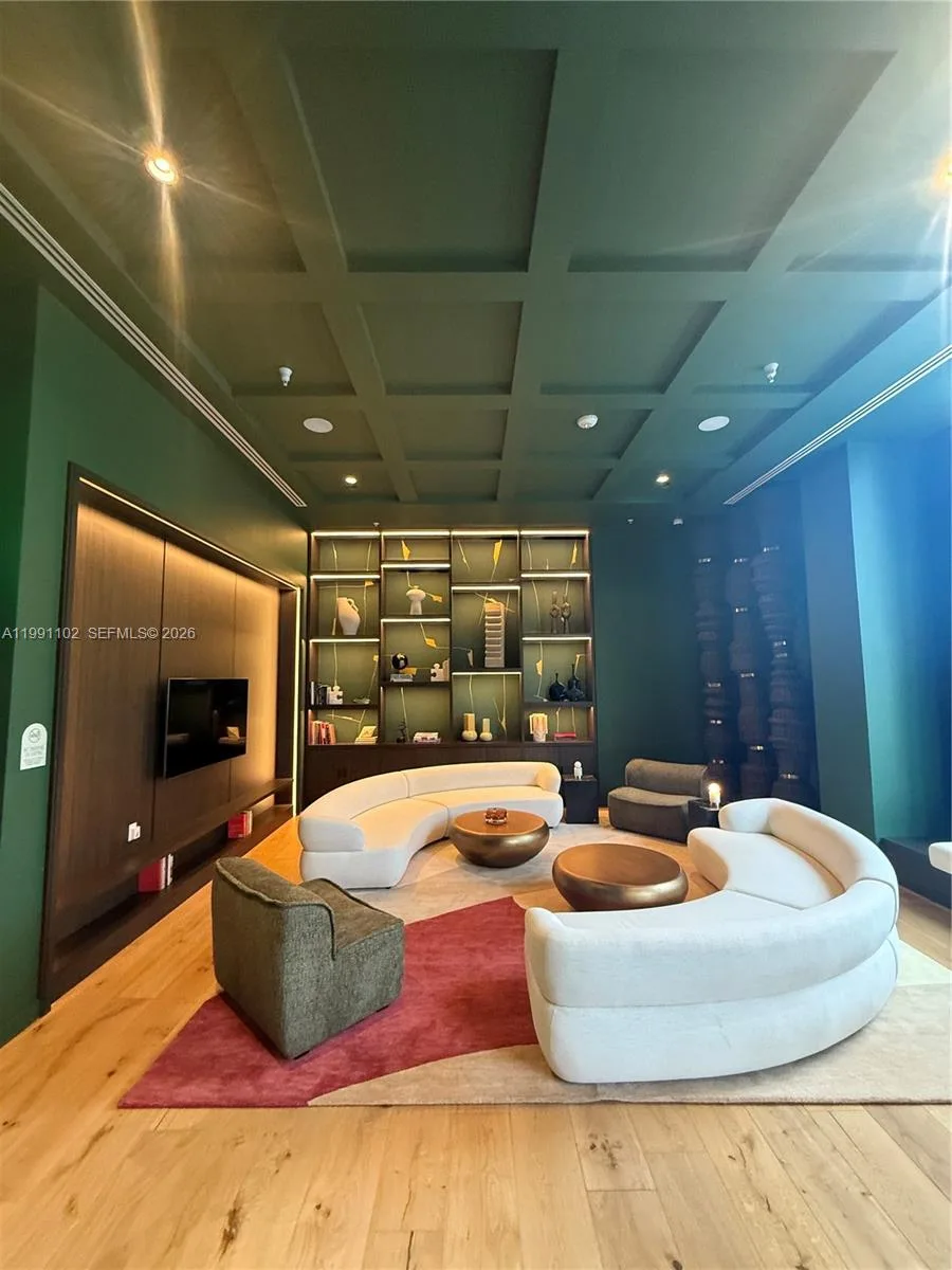 11 NE 6 STREET # 706, Miami, FL 33132