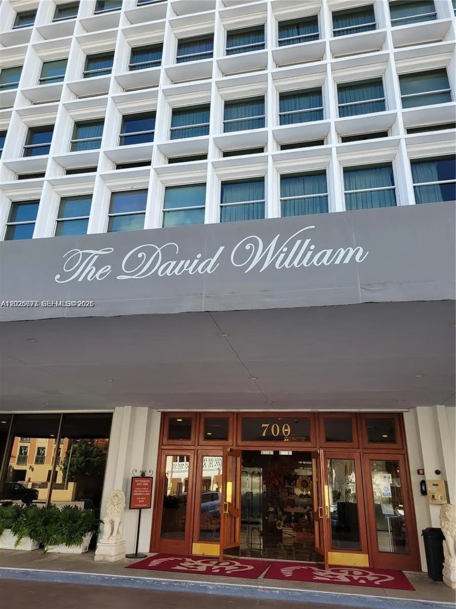 700 Biltmore Way # 719, Coral Gables, FL 33134