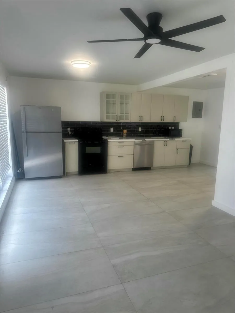 1505 NE 15th Avenue # 2, Fort Lauderdale FL 33304