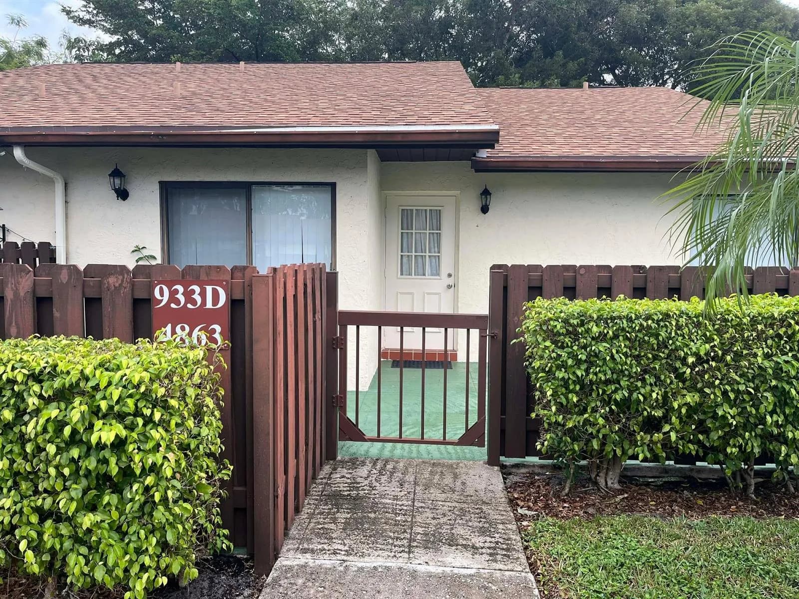 4863 Sable Pine Circle # D, West Palm Beach FL 33417