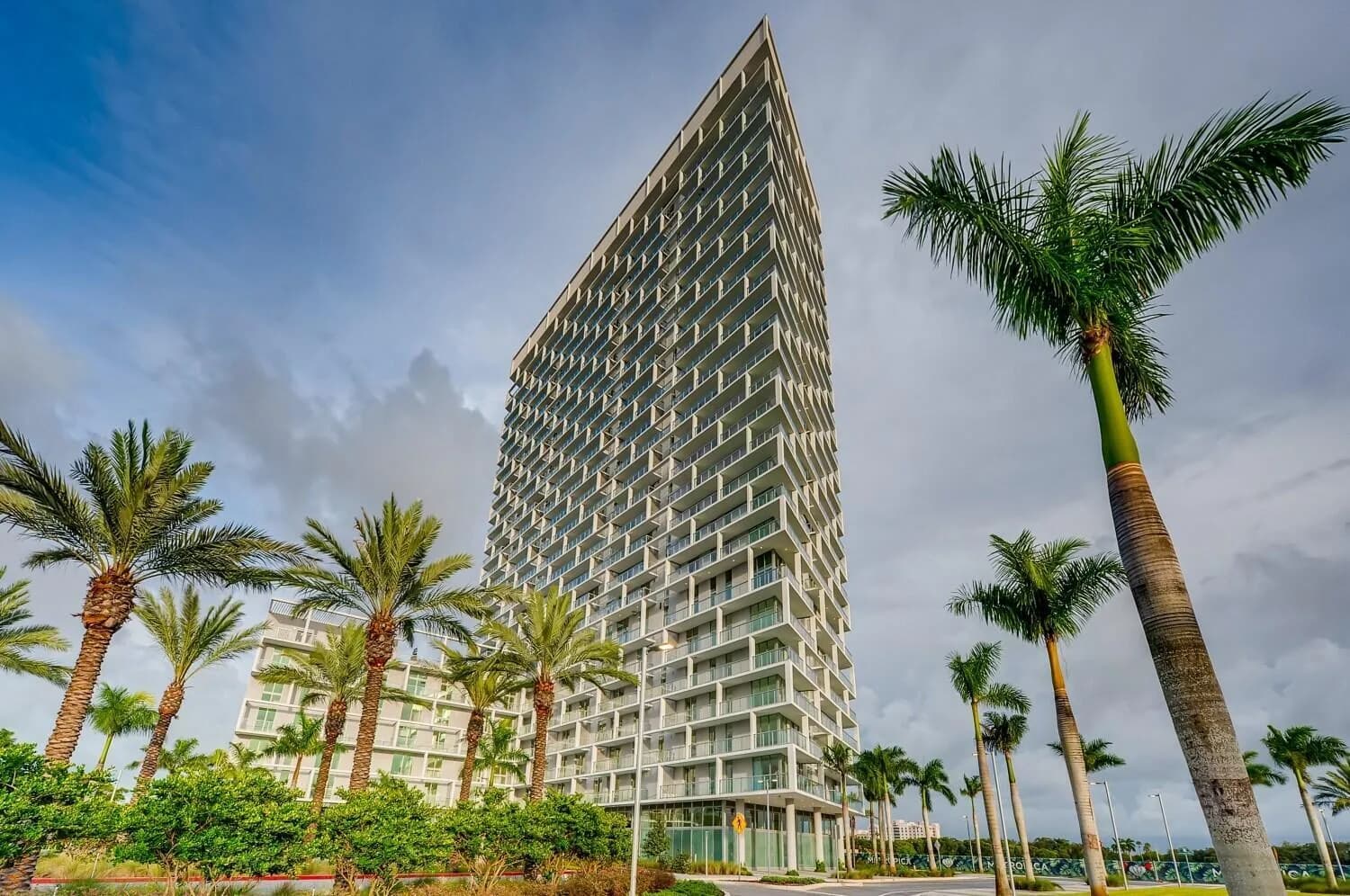 2000 Metropica Way # 2107, Sunrise, FL 33323