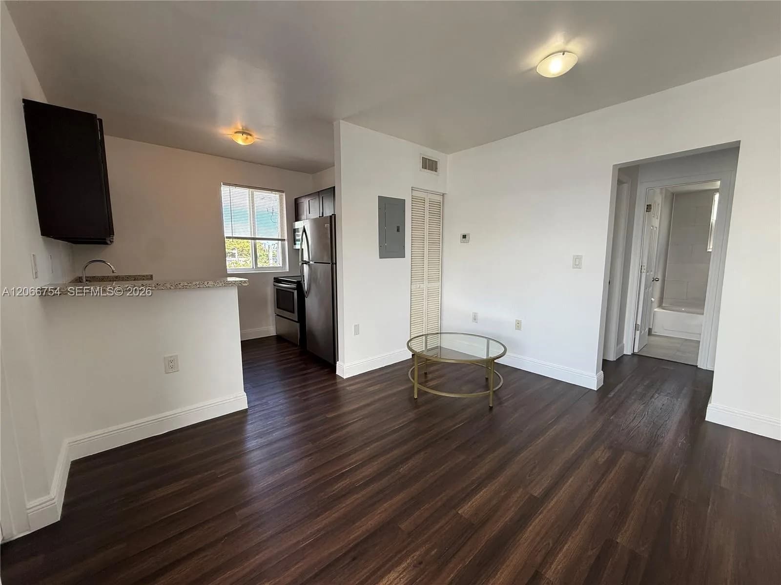 540 NW 7th St # 35, Miami, FL 33136