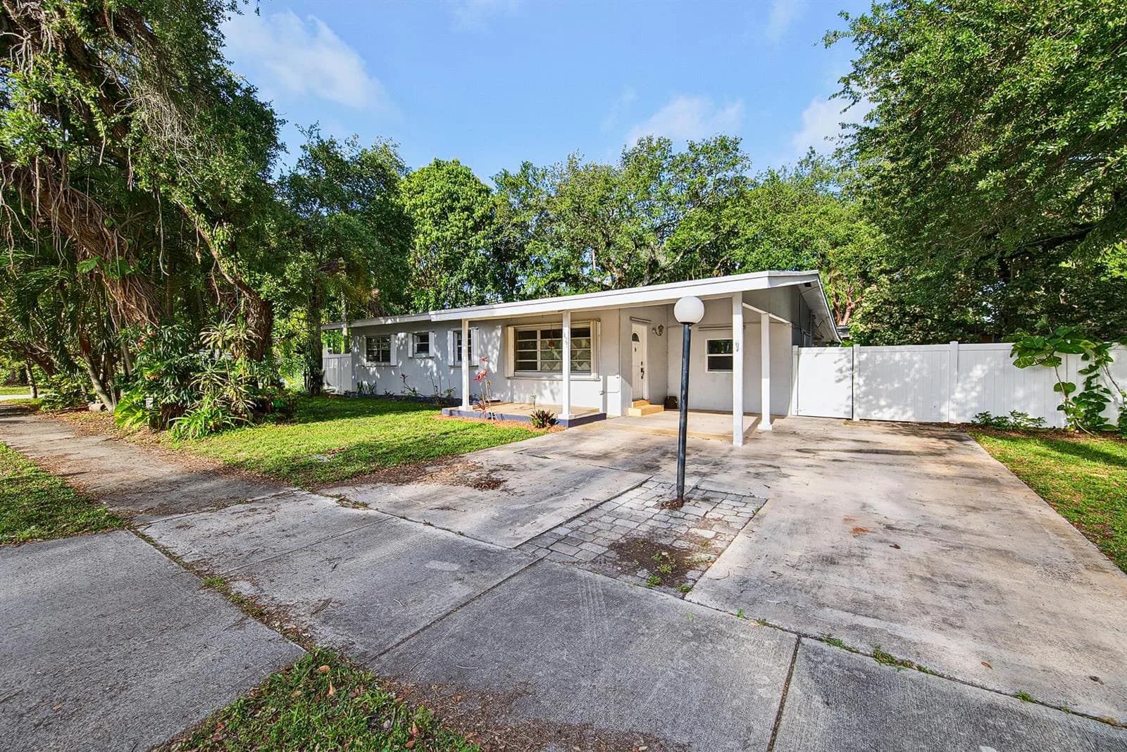 1425 SW 19th Avenue, Fort Lauderdale, FL 33312