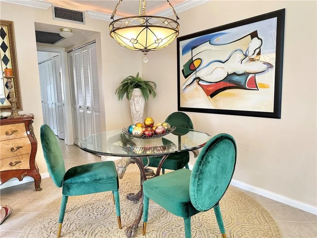 285 Oakridge Q # 285, Deerfield Beach FL 33442