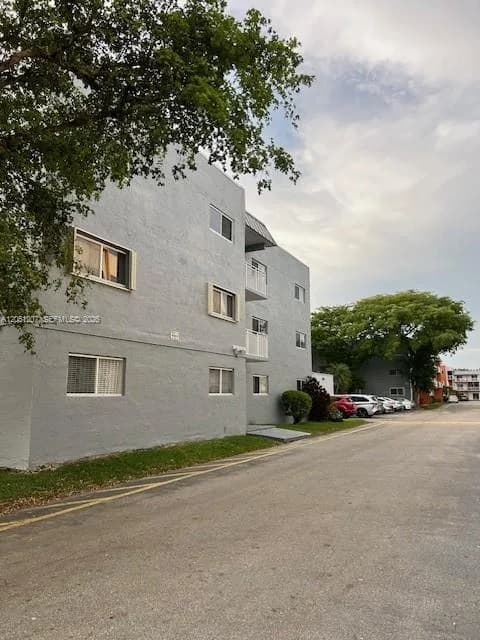 11311 SW 200th St # 309D, Miami, FL 33157
