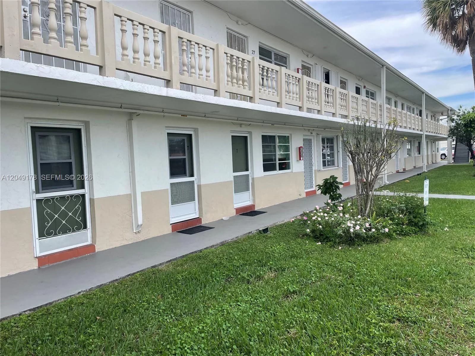 20120 NE 2nd Ave # W28, Miami Gardens, FL 33179