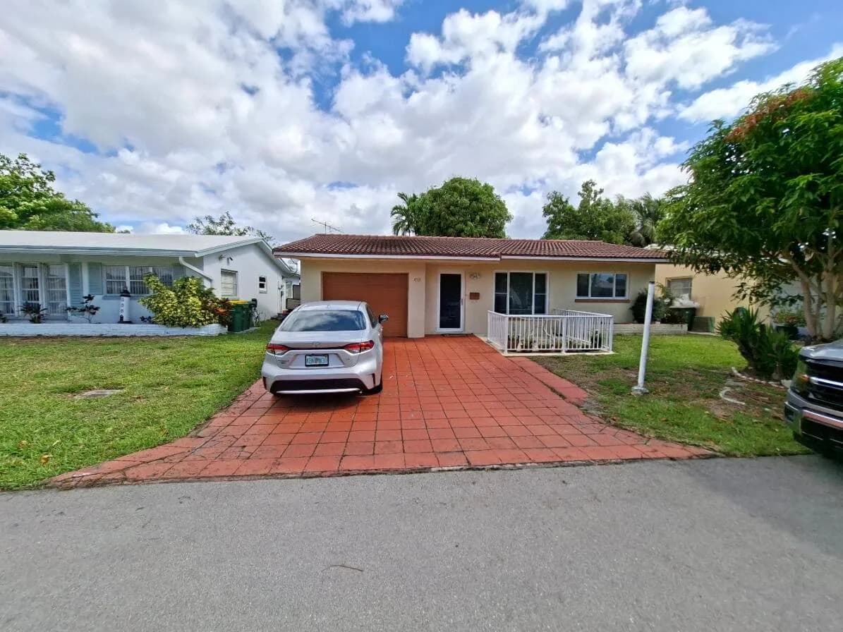 4513 NW 49th Street, Tamarac FL 33319