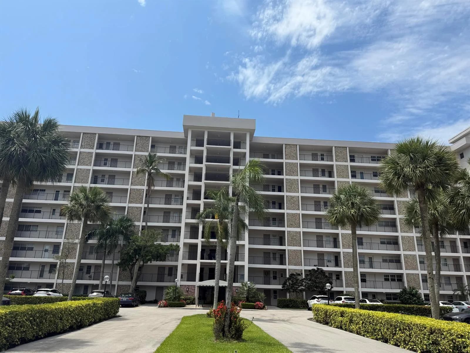 3150 N Palm Aire Drive # 804, Pompano Beach FL 33069