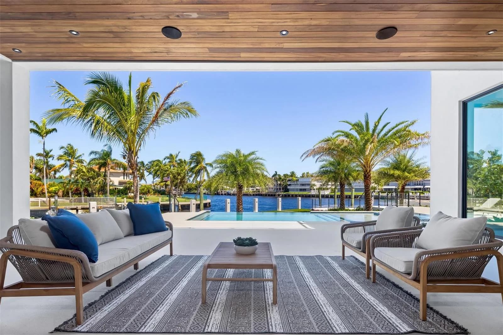 1555 SE 14th Court, Deerfield Beach FL 33441