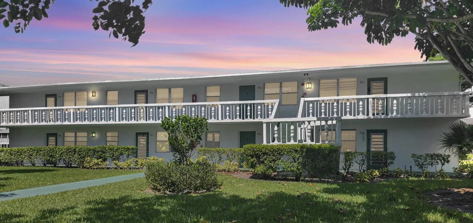301 Farnham M # 301, Deerfield Beach FL 33442