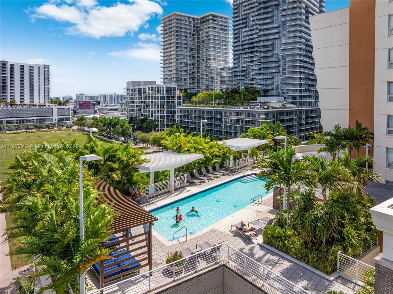 3250 NE 1st Ave # 1016, Miami, FL 33137