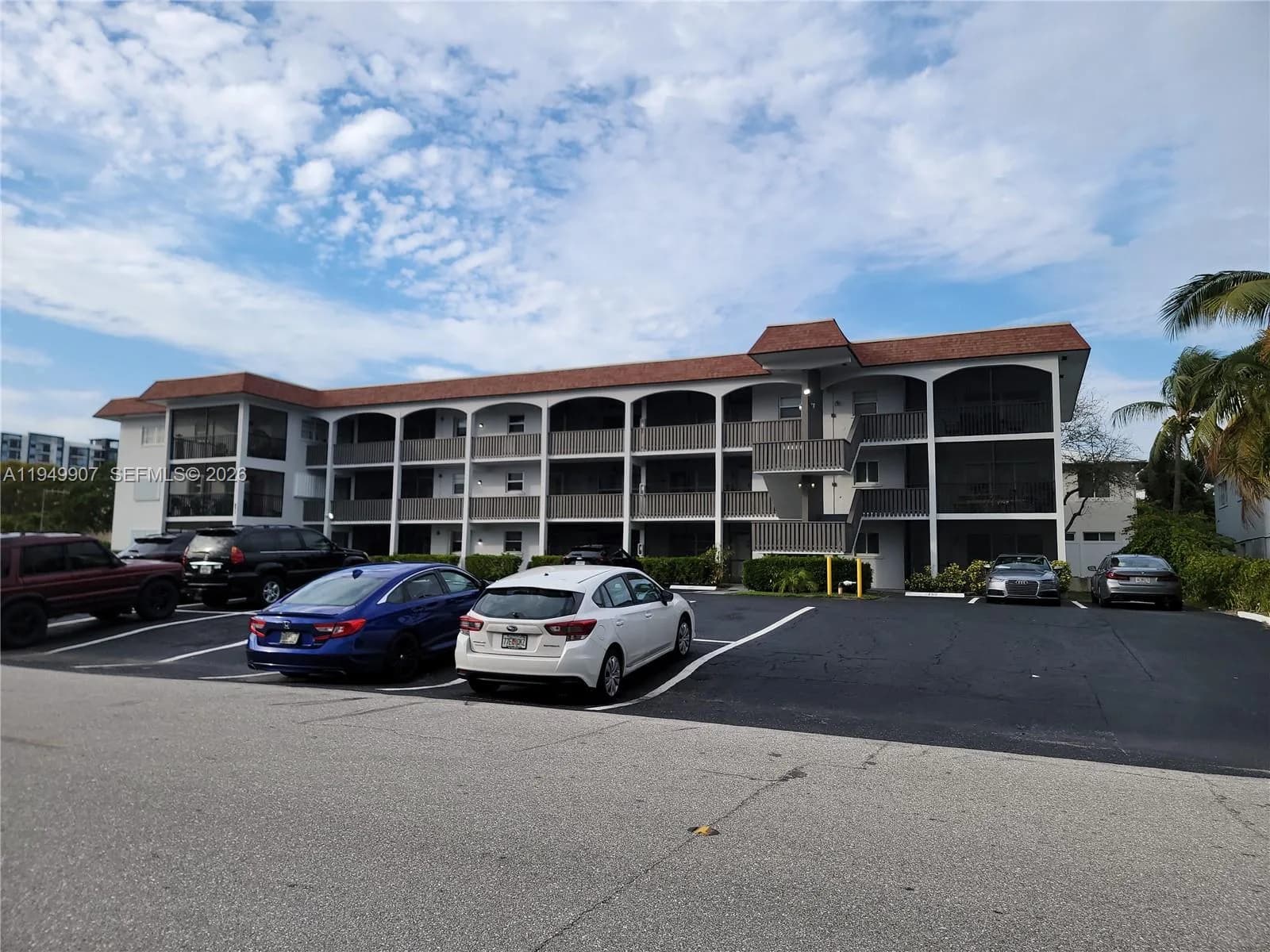 651 Pine Dr # 110, Pompano Beach, FL 33060