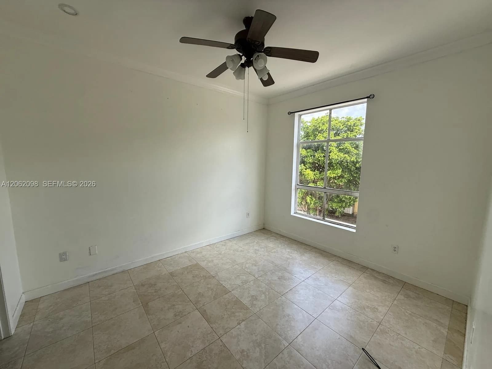7420 W 20th Ave # 355, Hialeah FL 33016