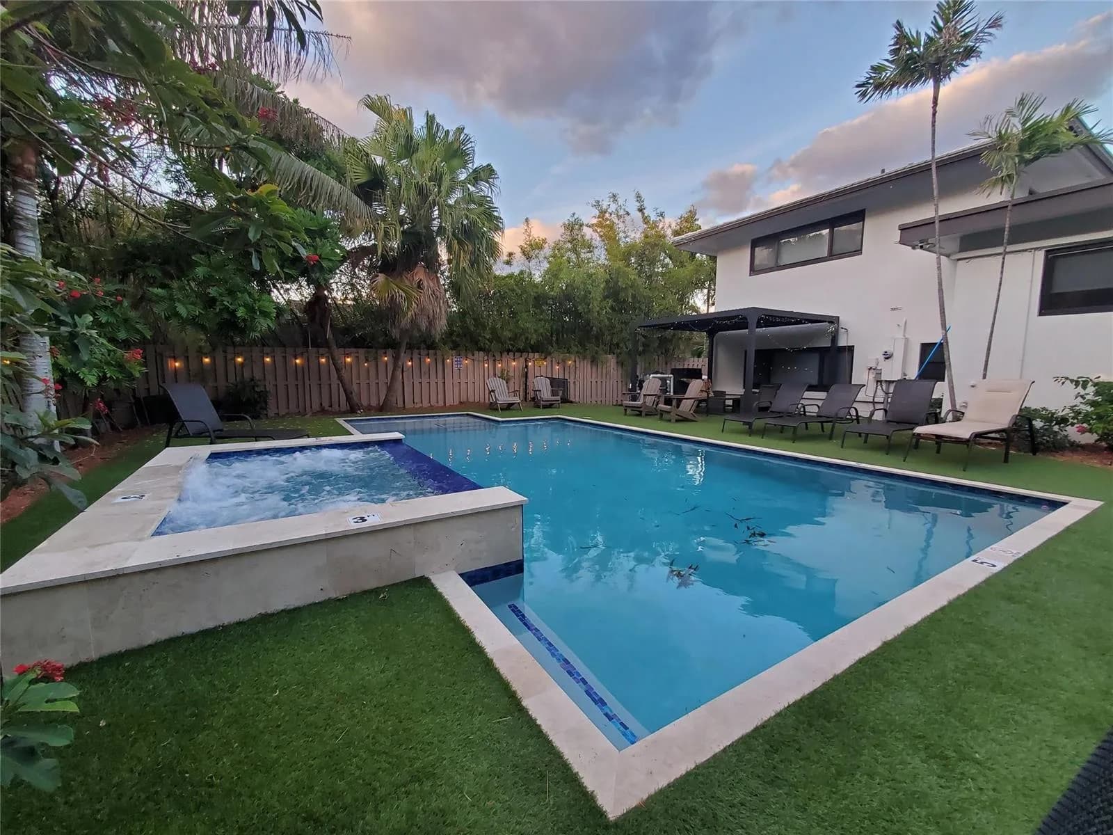 2009 Admirals Way, Fort Lauderdale FL 33316