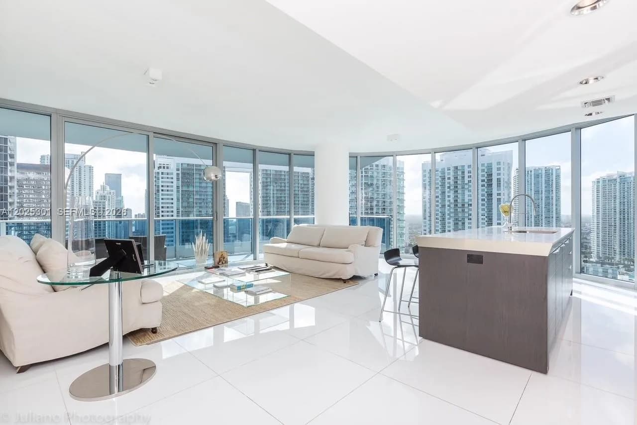 200 Biscayne Boulevard Way # 3102, Miami FL 33131