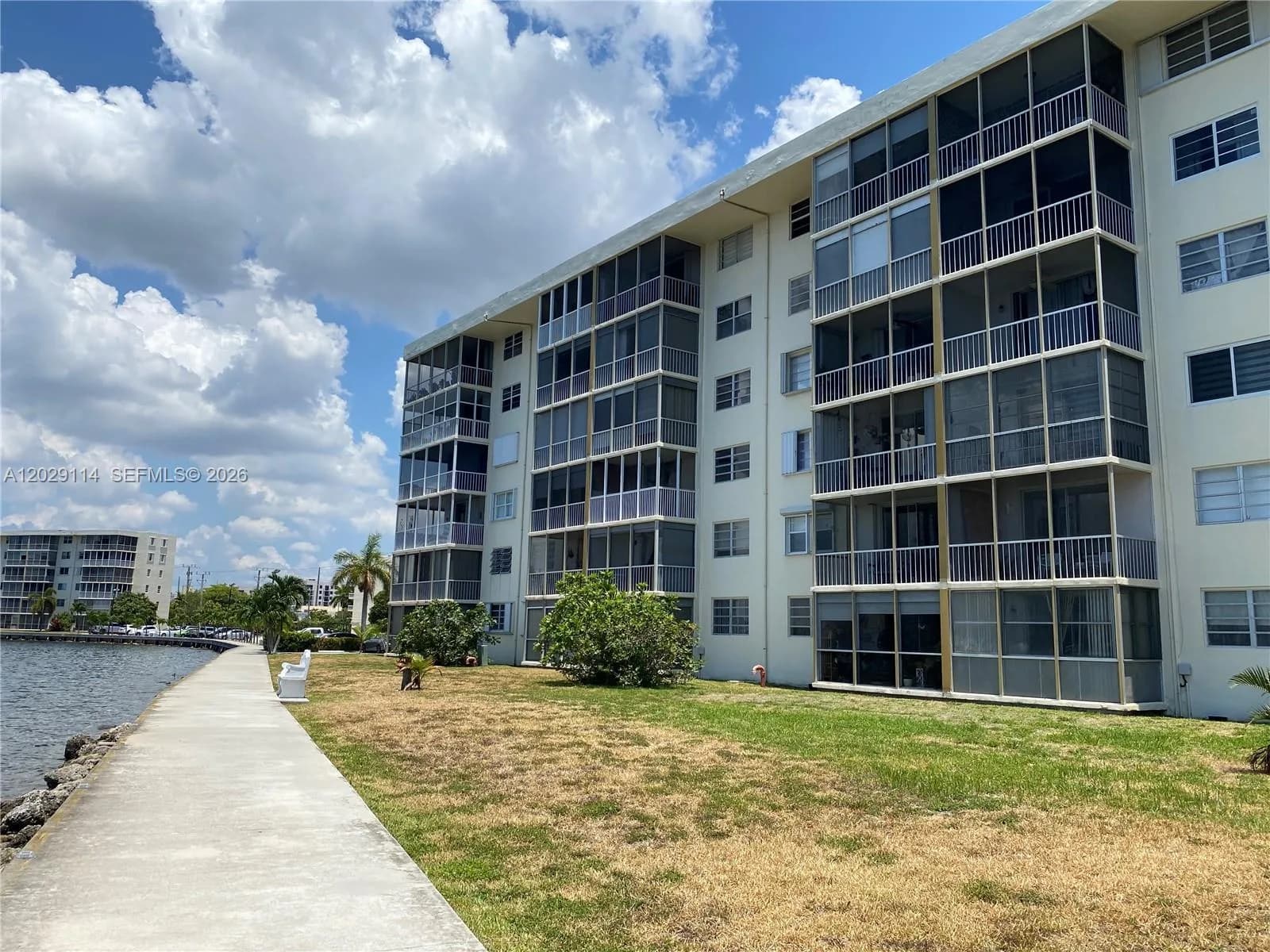 2920 Point East Dr # N611, Aventura FL 33160