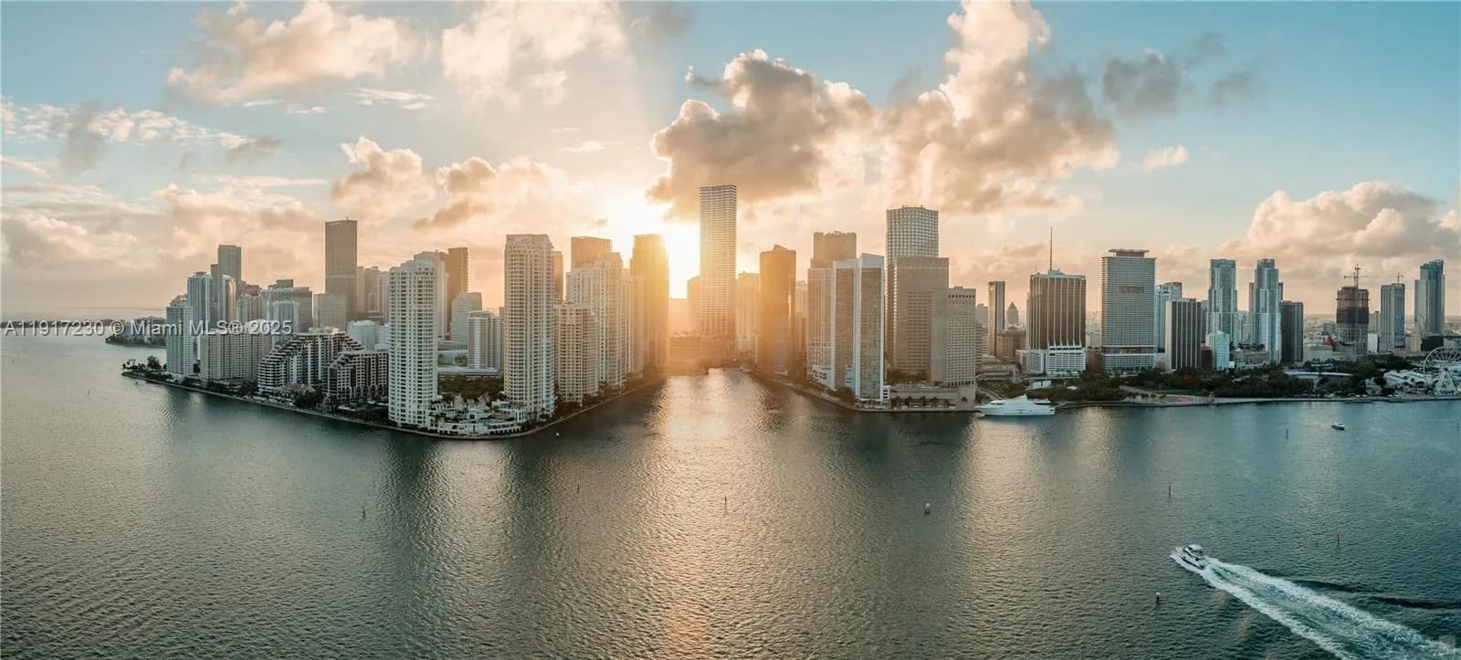 99 SE 5th St # UPH7201, Miami FL 33131