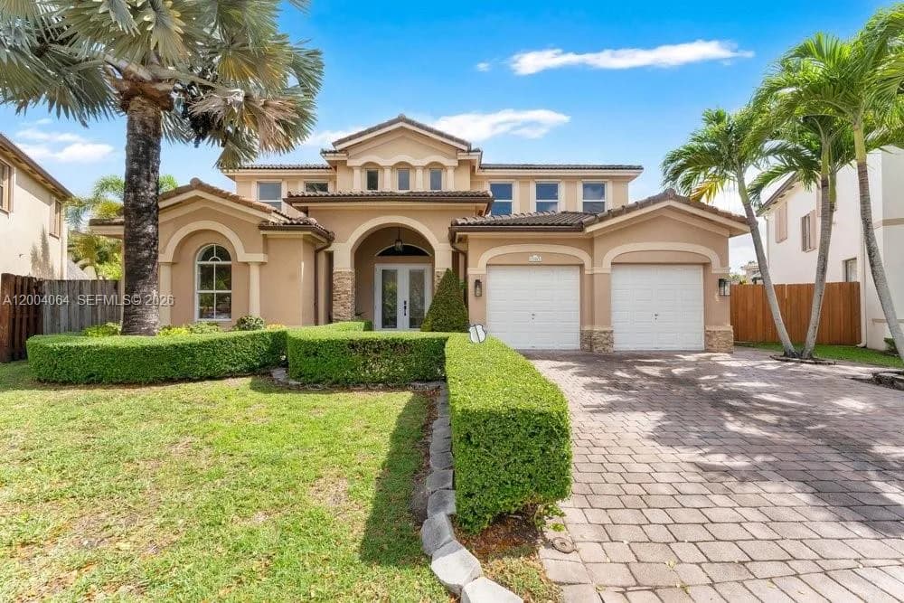 15465 SW 117th St, Miami FL 33196