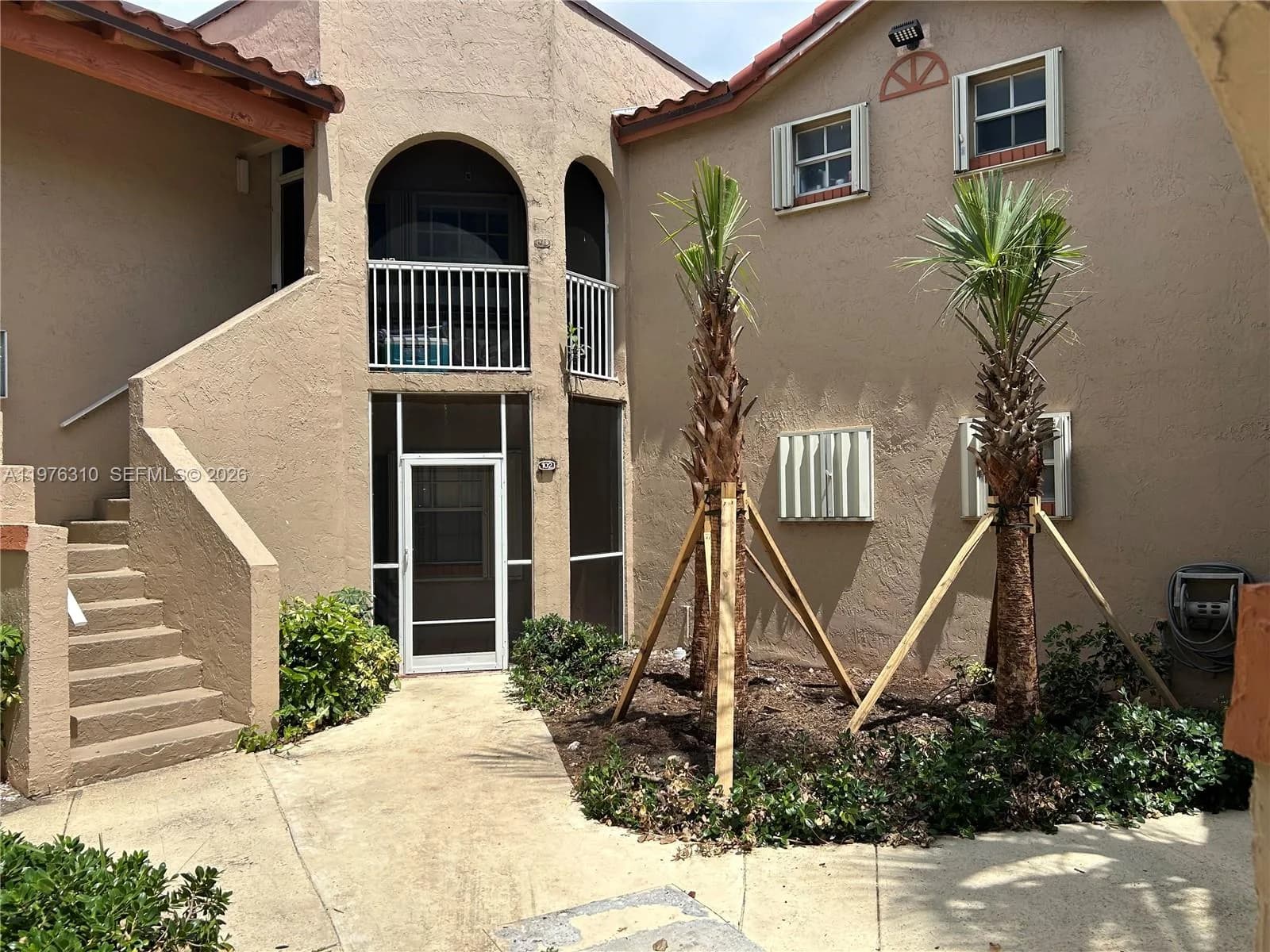 301 SW 86th Ave # 102, Pembroke Pines FL 33025