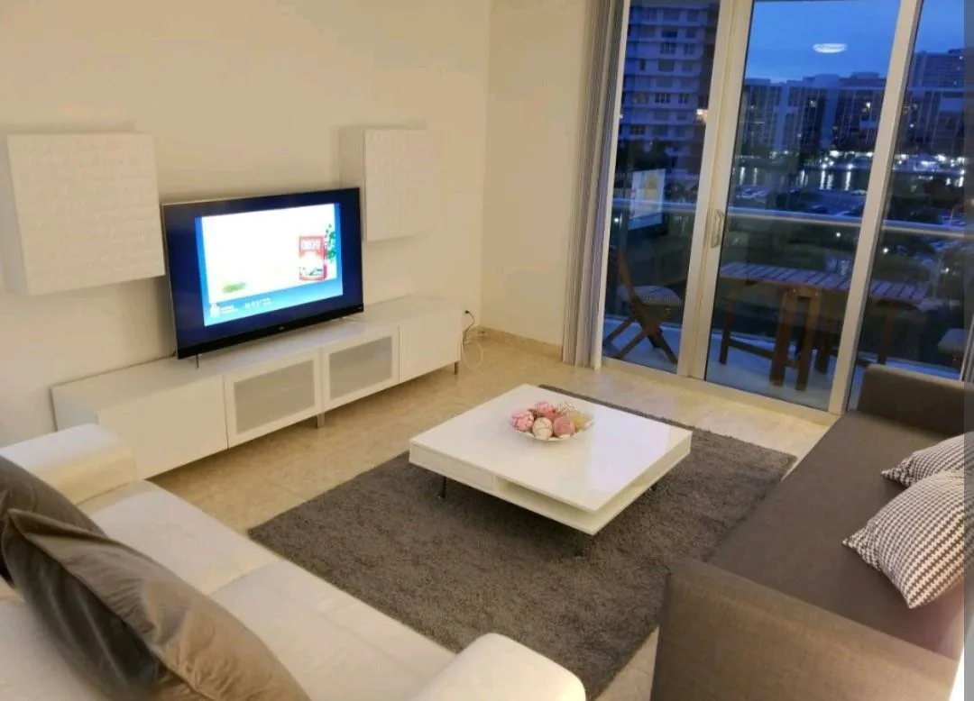 3801 S Ocean Drive # 7Q, Hollywood, FL 33019