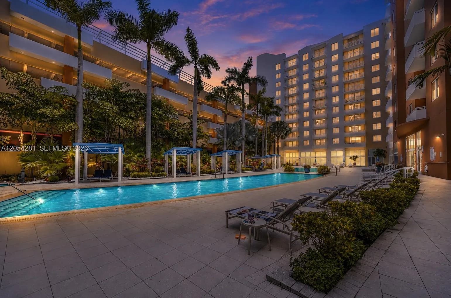 2775 NE 187th St # 318, Aventura FL 33180