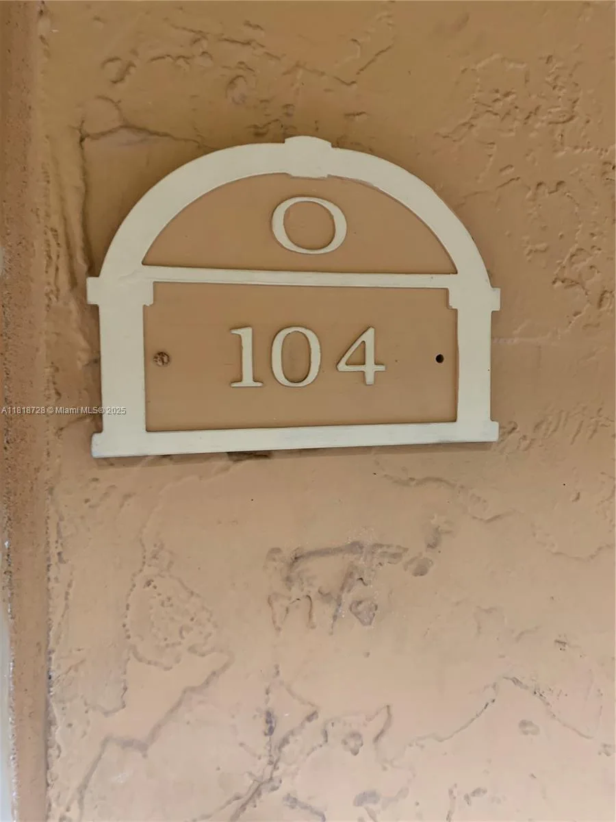 17911 NW 68th Ave # O104, Hialeah FL 33015