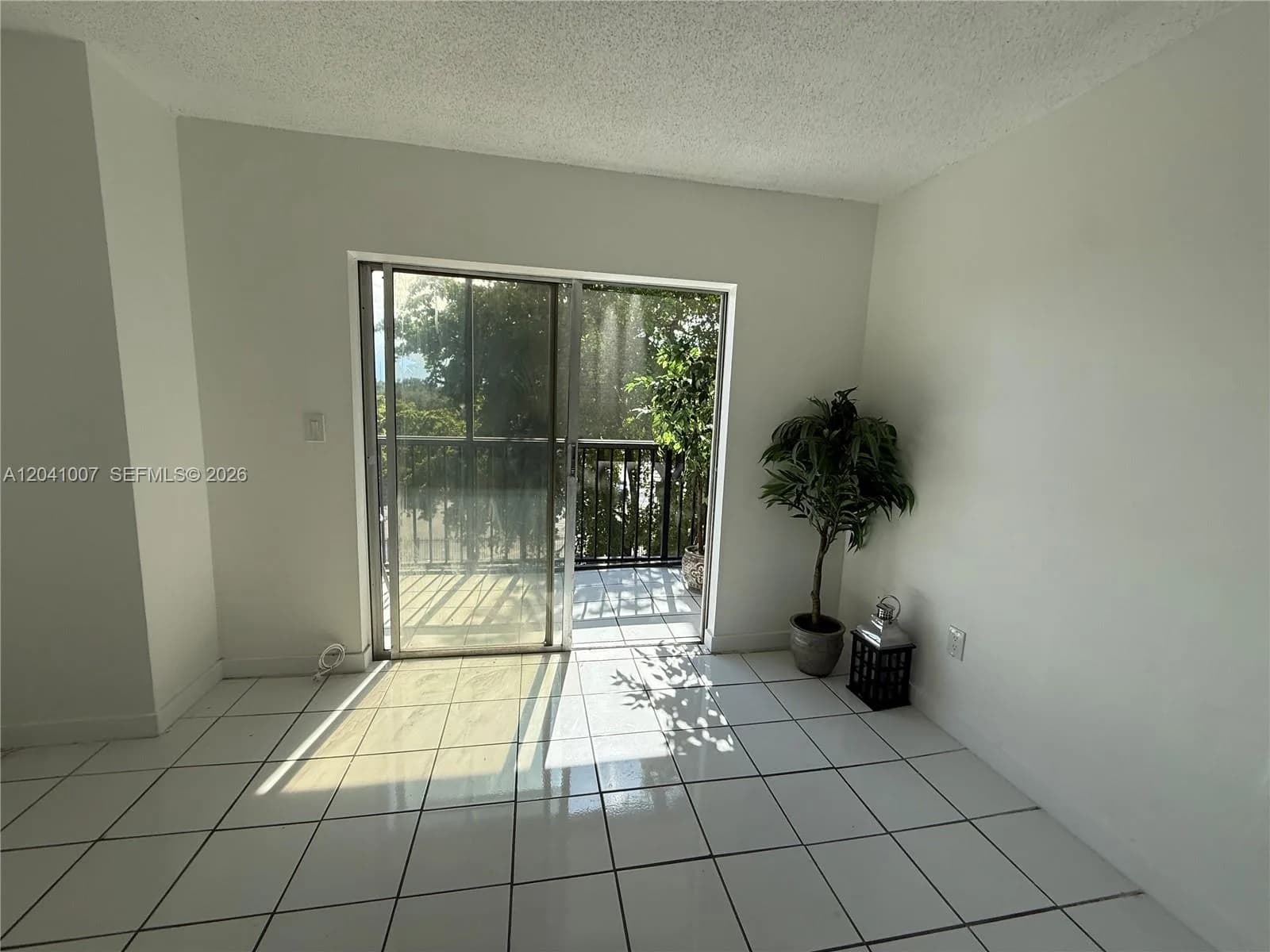 13455 NE 10th Ave # 410, North Miami, FL 33161