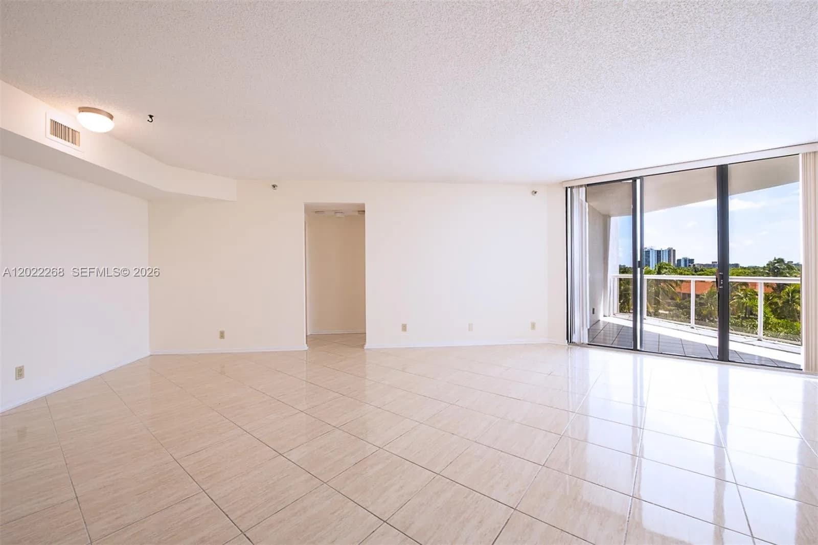 3610 Yacht Club Dr # 511, Aventura FL 33180