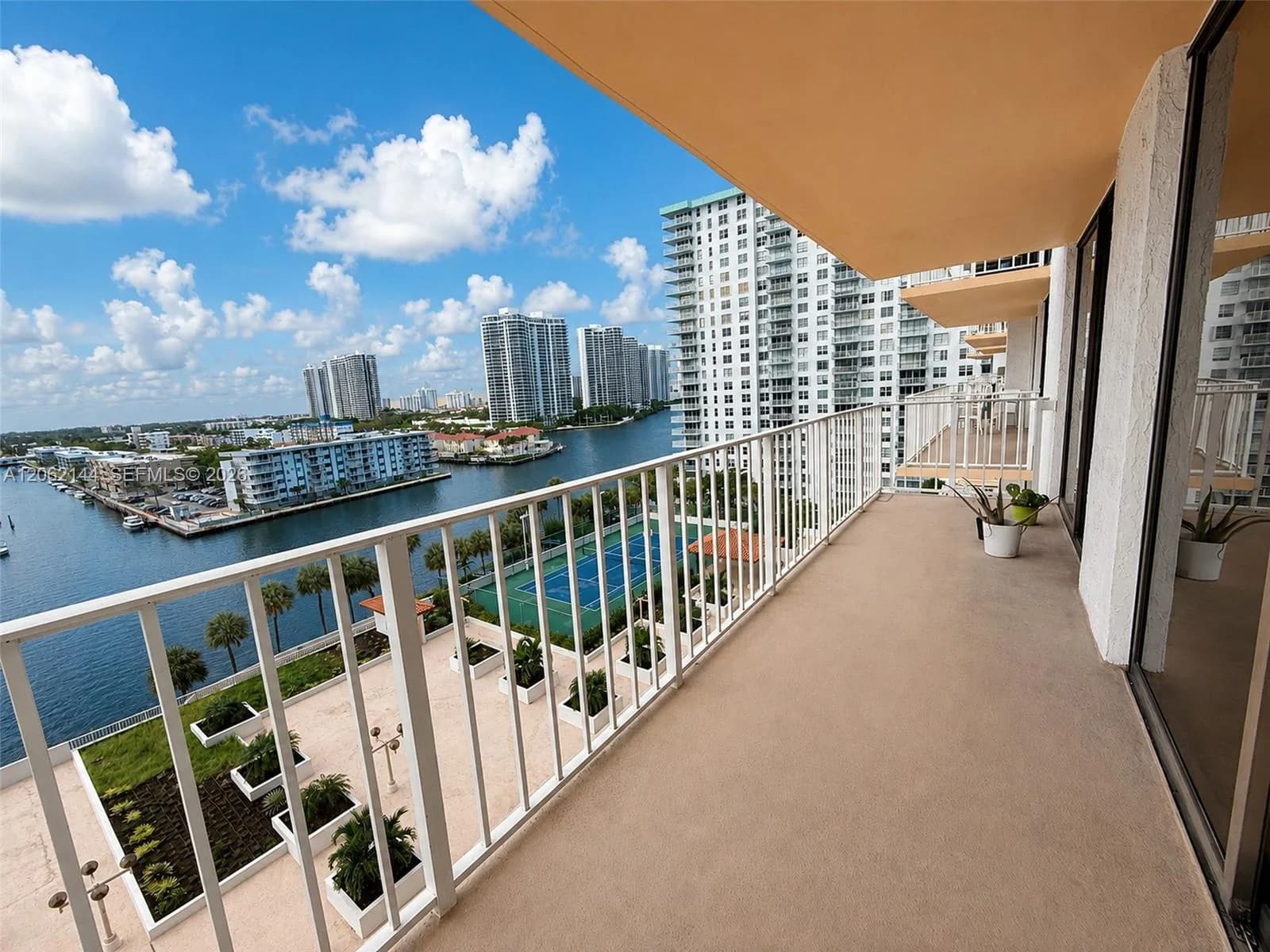 290 174th St # 1005, Sunny Isles Beach FL 33160