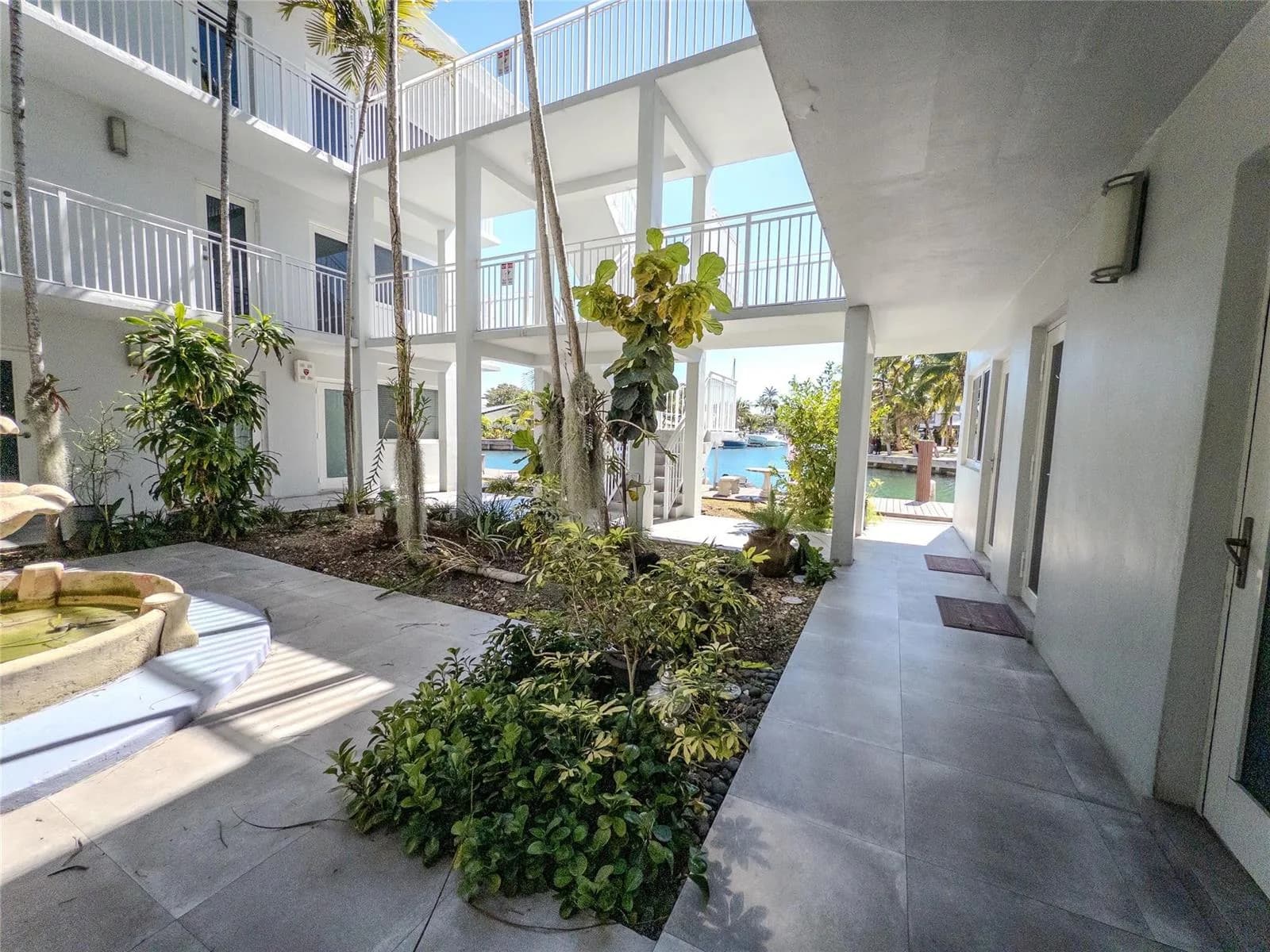 2430 NE 135th Street # 302, North Miami, FL 33181