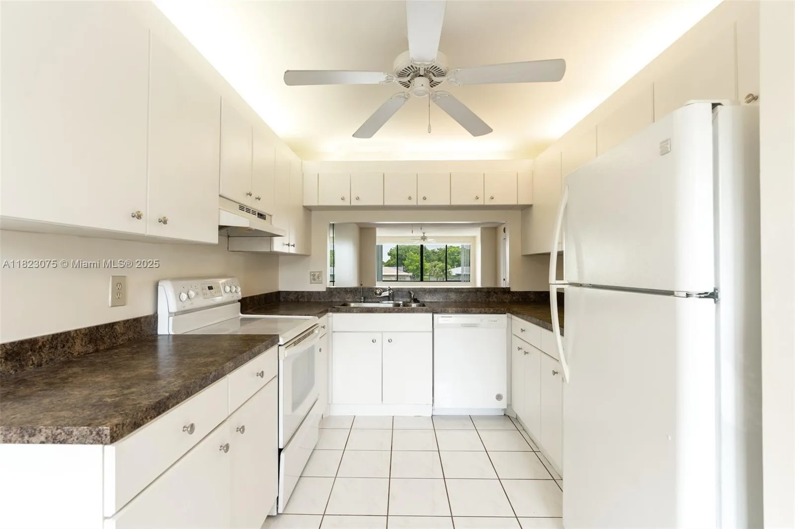 9455 N Belfort Cir # 211, Tamarac FL 33321