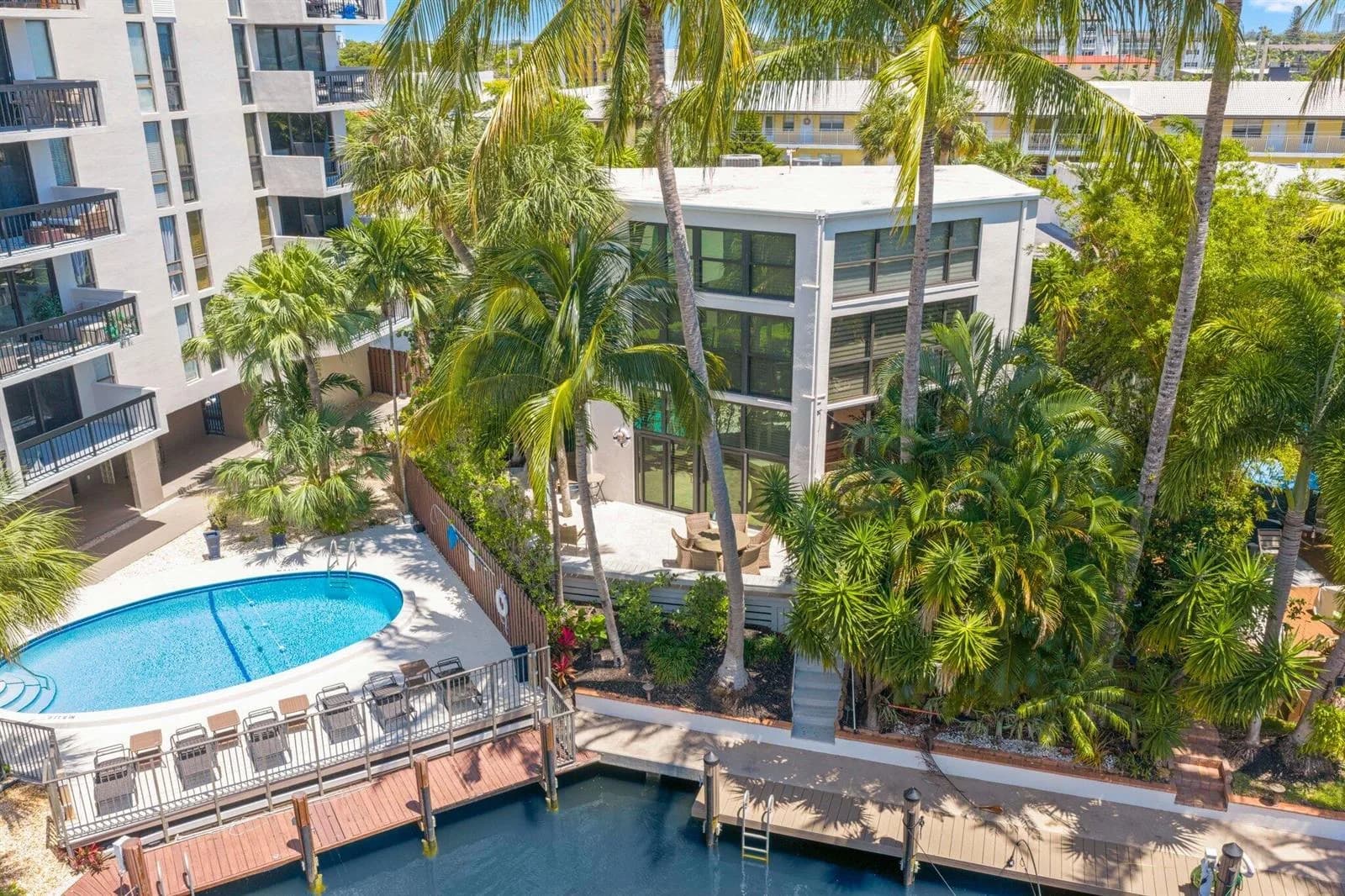 3010 NE 49th Street # 7, Fort Lauderdale FL 33308