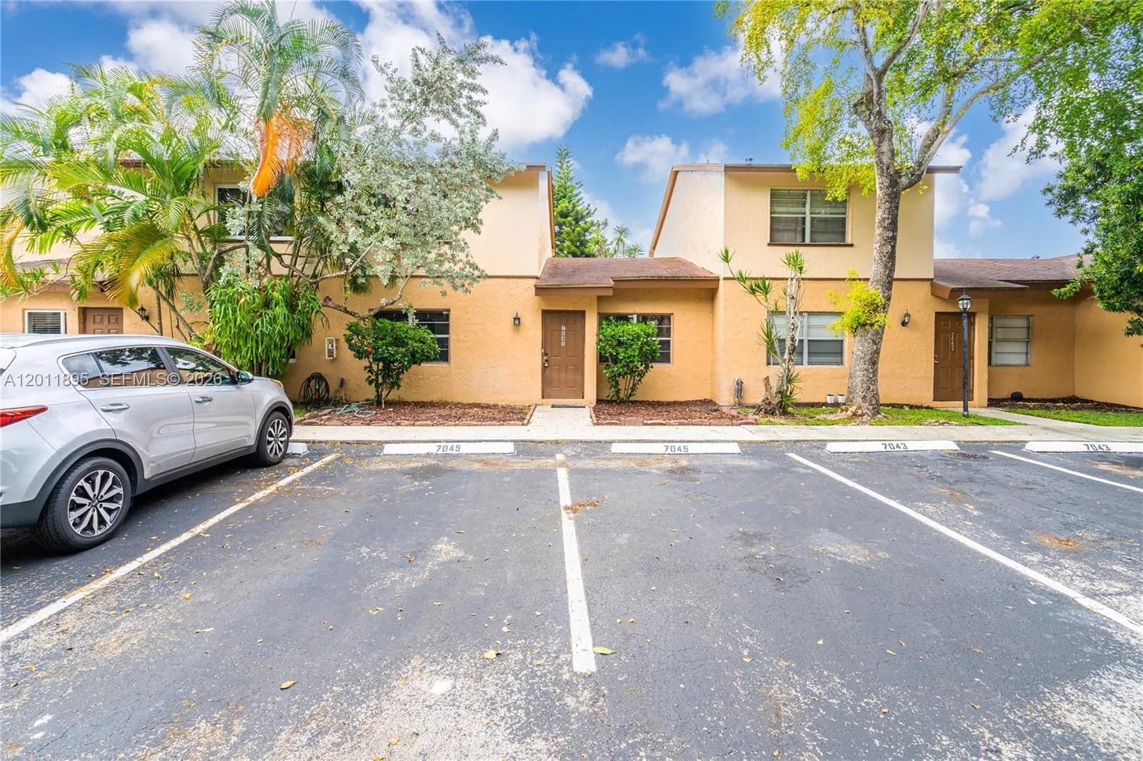 7045 W Sunrise Blvd # 7045, Plantation FL 33313
