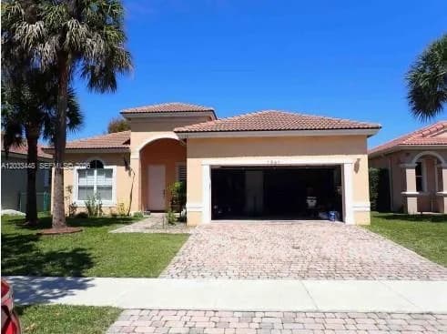 1361 SE 16th Ave, Homestead FL 33035