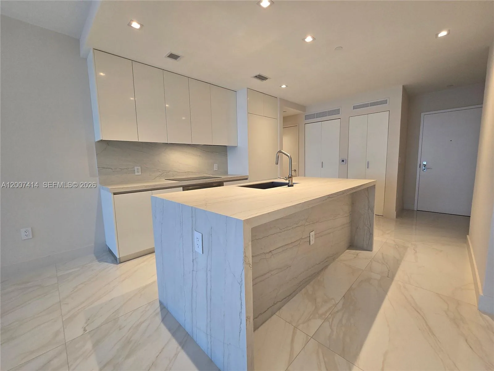 700 NE 24 ST # 3104, Miami, FL 33137